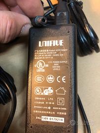 Stock 4 alimentatori 12v e 7v