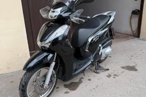 Sh 300i ABS