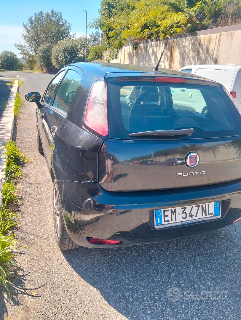 Fiat Punto 2012 photo 3