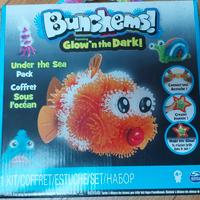Bunchems! Glow in the dark 