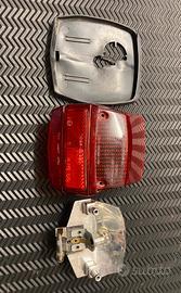 Faro posteriore vespa 50 n/l/r/special/et3/pk