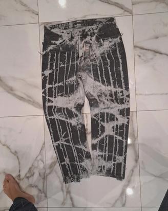 jeans a gamba larga 