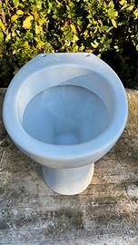WC in porcellana H39,5xL46