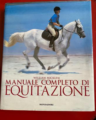 Libro Manuale completo di equitazione nuovo