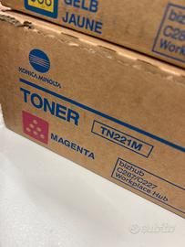 Toner Magenta Konica Minolta TN221M