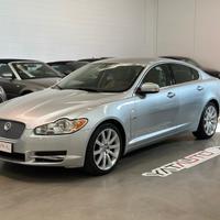 Jaguar XF 4.2 V8 Premium Luxury