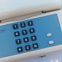 telefono bianco