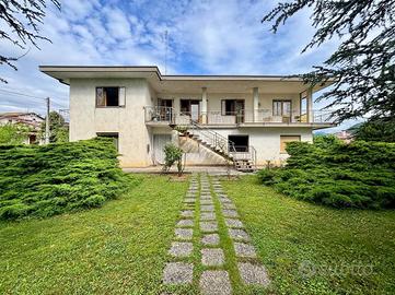 VILLA SINGOLA A FARRA DI SOLIGO