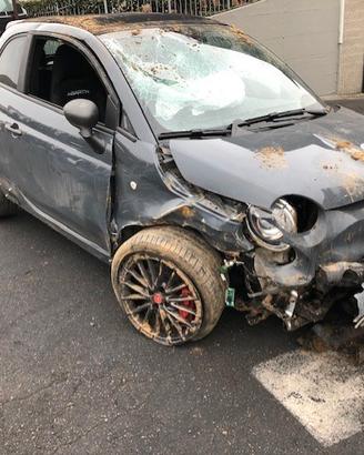 Fiat 500 abarth competizione 2021