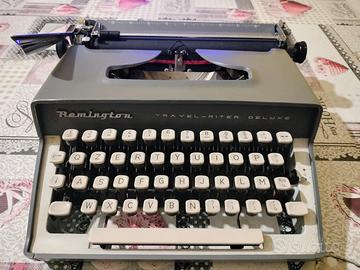 Macchina da scrivere Remington 