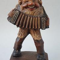 ANTICA STATUA IN LEGNO (ANRI) DI GNOMO MUSICISTA