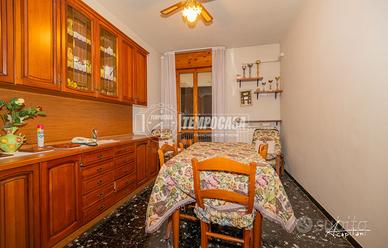 Trilocale con garage di fronte parco ferrari