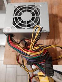 ALIMENTATORE PER PC