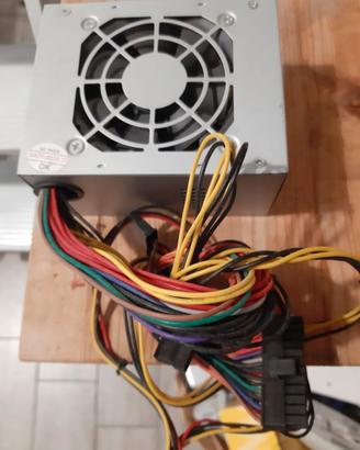 ALIMENTATORE PER PC