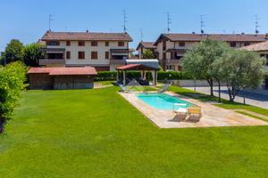 VILLA SINGOLA A REGGIO NELL'EMILIA