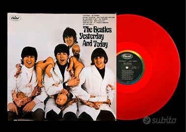 BEATLES LP Yesterday And Today raro lo colorato