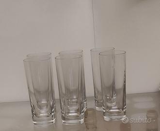 Piatti  e bicchieri nuovi