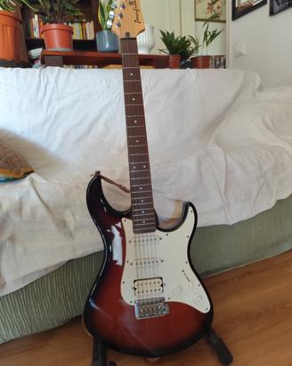 Yamaha Pacific chitarra+ 2 pedali+agganci+sacca