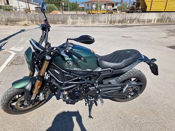 Moto Benelli Leoncino 800