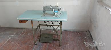 Macchina da cucire professionale