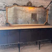 Credenza d’epoca con specchiera