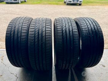 4 Gomme Kumho Estive 235 50 R18