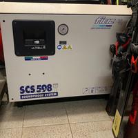 Compressore d'aria insonorizzato a pistone