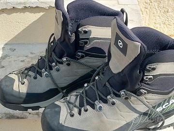 scarponi trekking Scarpa Mescalito TRK GTX 42.5