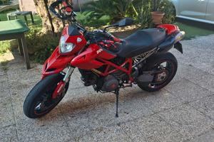 Ducati Hypermotard 796