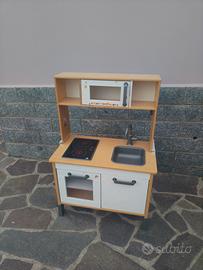 cucina giocattolo 