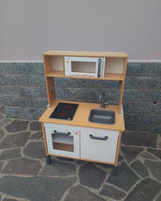 cucina giocattolo 