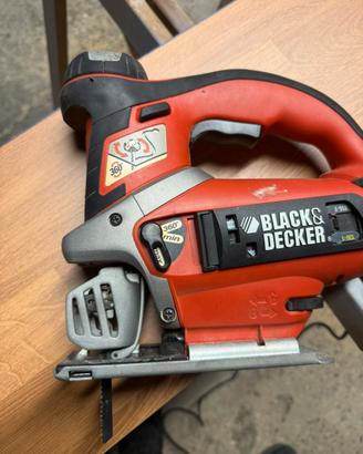 Seghetto Alternativo Black&Decker KS705E con 600W