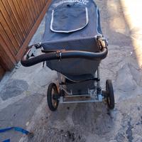 passeggino per bambini a tre ruote 