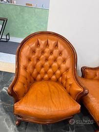 Divano in pelle chesterfield vintage