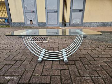 tavolino e quadro angeli