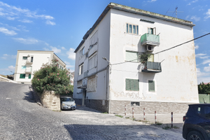 Pozzuoli Arco Felice 3vani giardinetto e p. auto