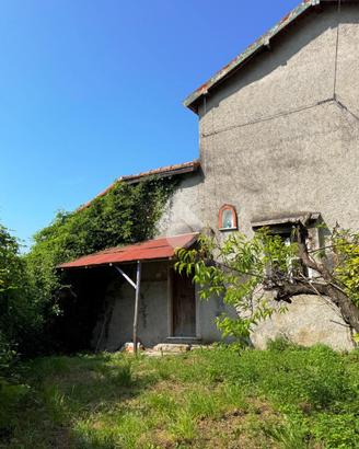 VILLA A SCHIERA A SERRA RICCÒ