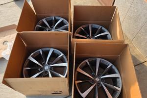 cerchi in lega ( originali ) 18" SEAT LEON FR MK4