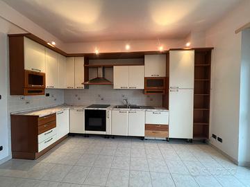 Cucina usata in buone condizioni