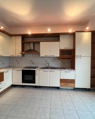 Cucina usata in buone condizioni