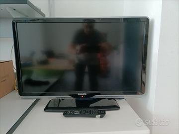 Televisore Philips LCD ambilight 32 pollici