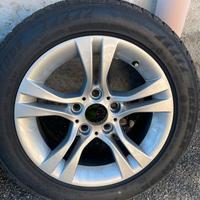 Gomme invernali più cerchi