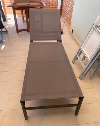 Coppia di lettini sdraio in alluminio – €100