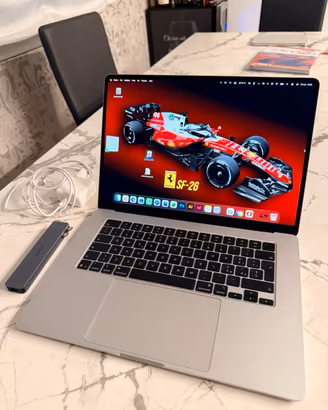 Apple macbook air 15 pollici 16gb ram 256gb hd