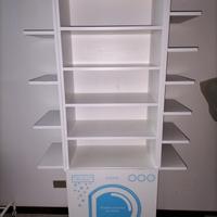 Espositore con ruote in legno 