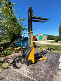 Transpalett / Elevatore eletrico / Forklift