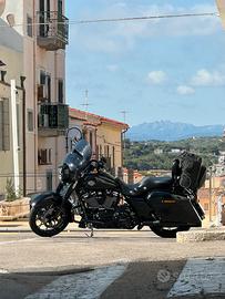 Harley- Davidson Touring Roadking Special 2023