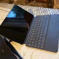 Tablet Chromebook Lenovo OS. Il tablet è in ottime