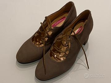 Scarpe scamosciate con tacco alto  n. 34