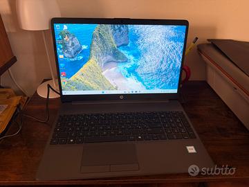 HP Pc Portatile nuovo windows 11 pro
